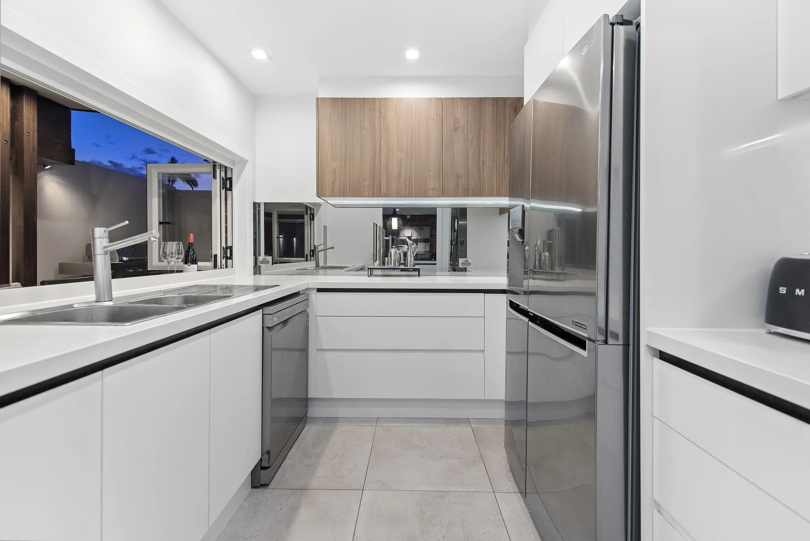 Additional image 5 of 2 Swallow Avenue, Paradise Point QLD 4216