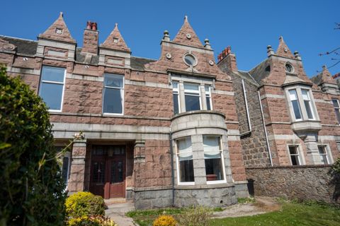 Hamilton Place, West End, Aberdeen AB15