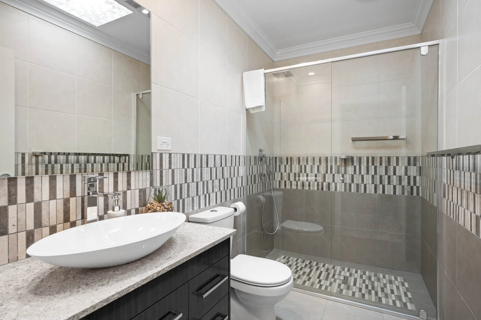 Additional image 12 of 4 Abbey Road, Goulburn NSW 2580