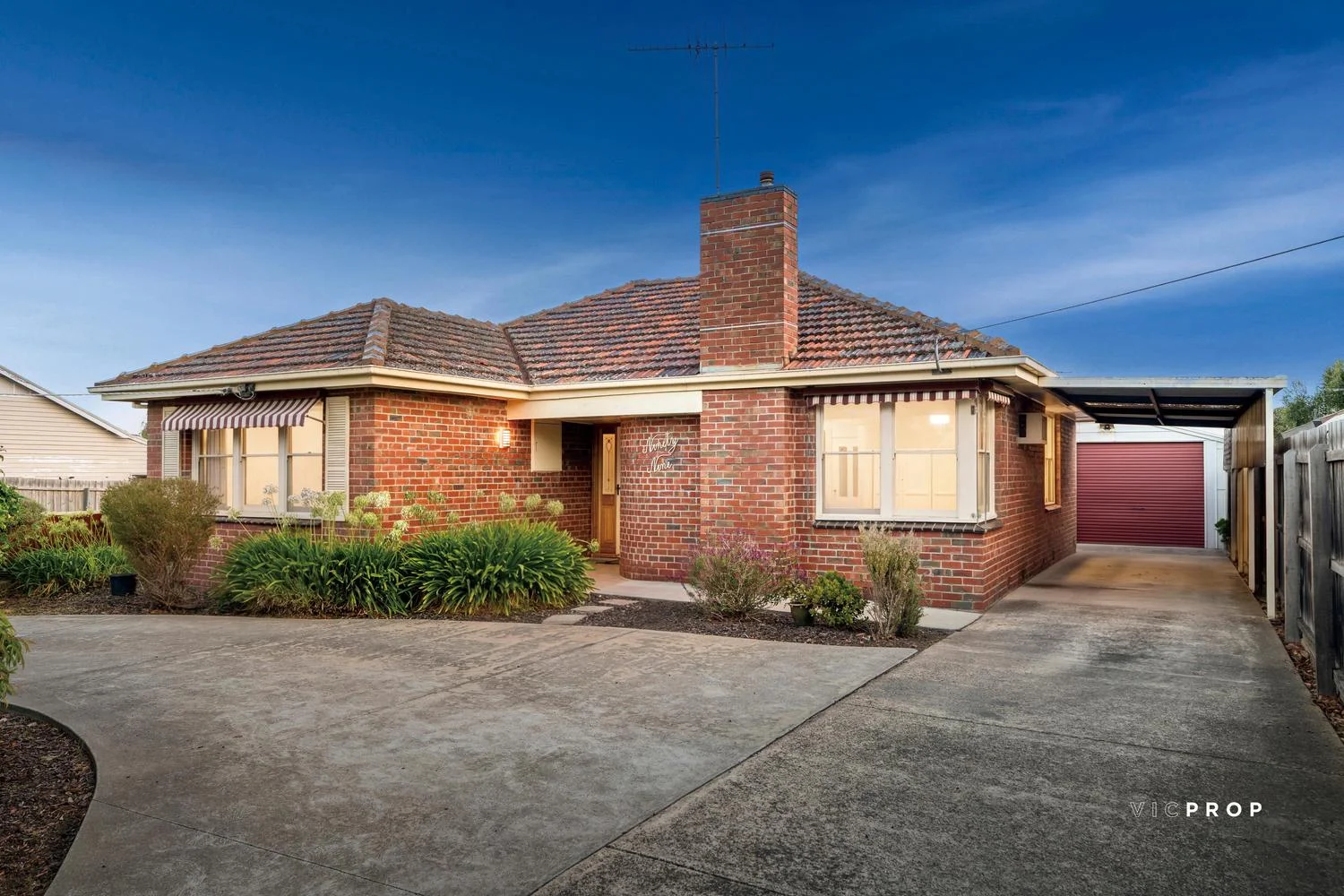 99 Roslyn Road, Belmont VIC 3216