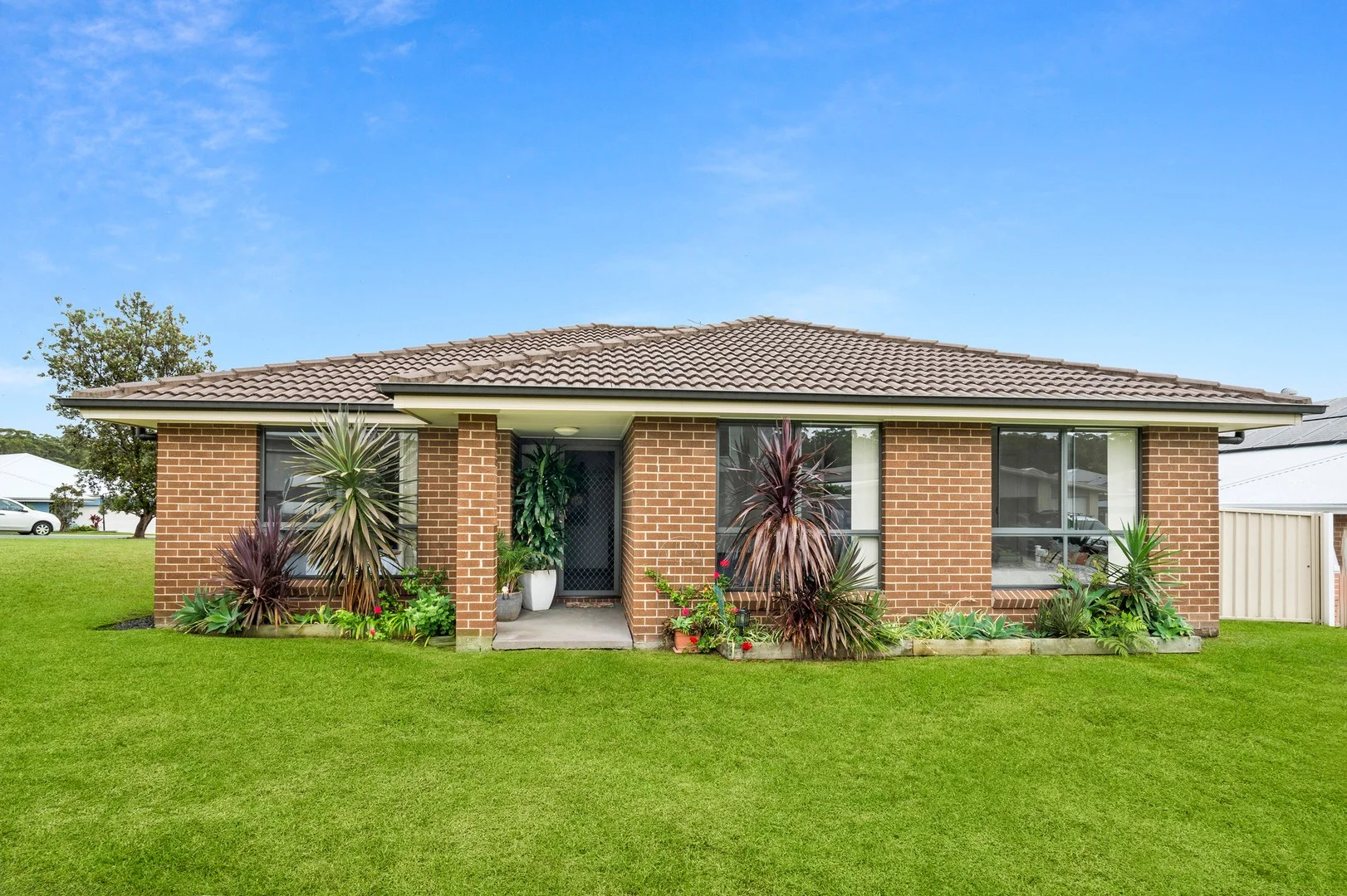 1 Michigan Way, Burrill Lake NSW 2539
