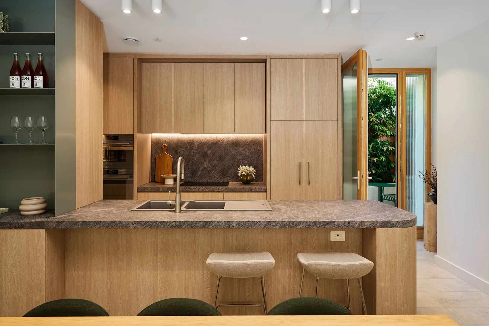 Additional image 5 of 8/360 Auburn Road, Hawthorn VIC 3122