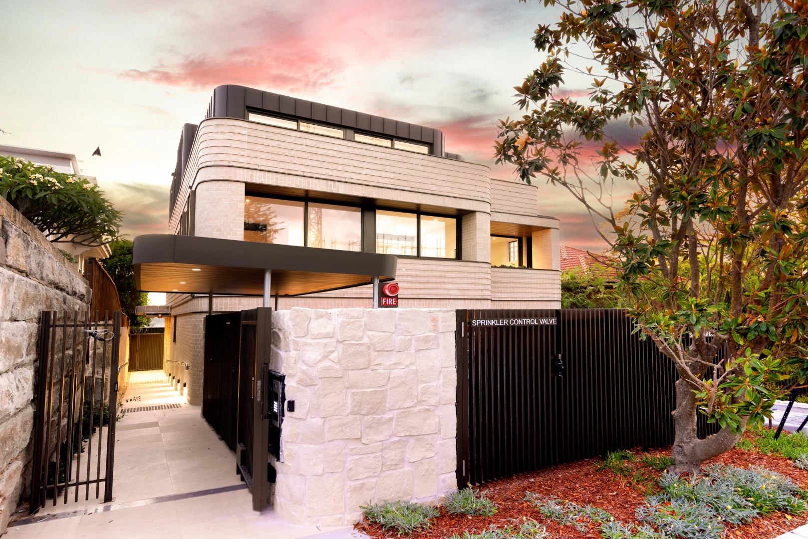 Additional image 17 of 2/90 Queenscliff Road, Queenscliff NSW 2096