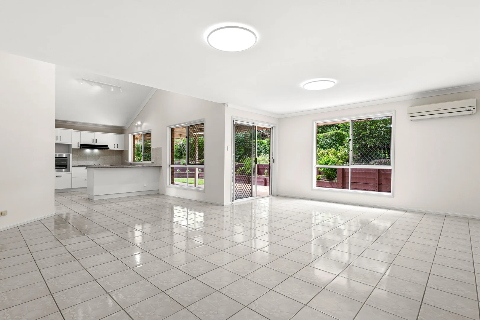 Additional image 4 of 8 Paca Court, Wynnum West QLD 4178