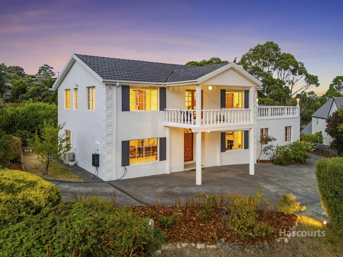 8 Jewel Court, Blackmans Bay TAS 7052