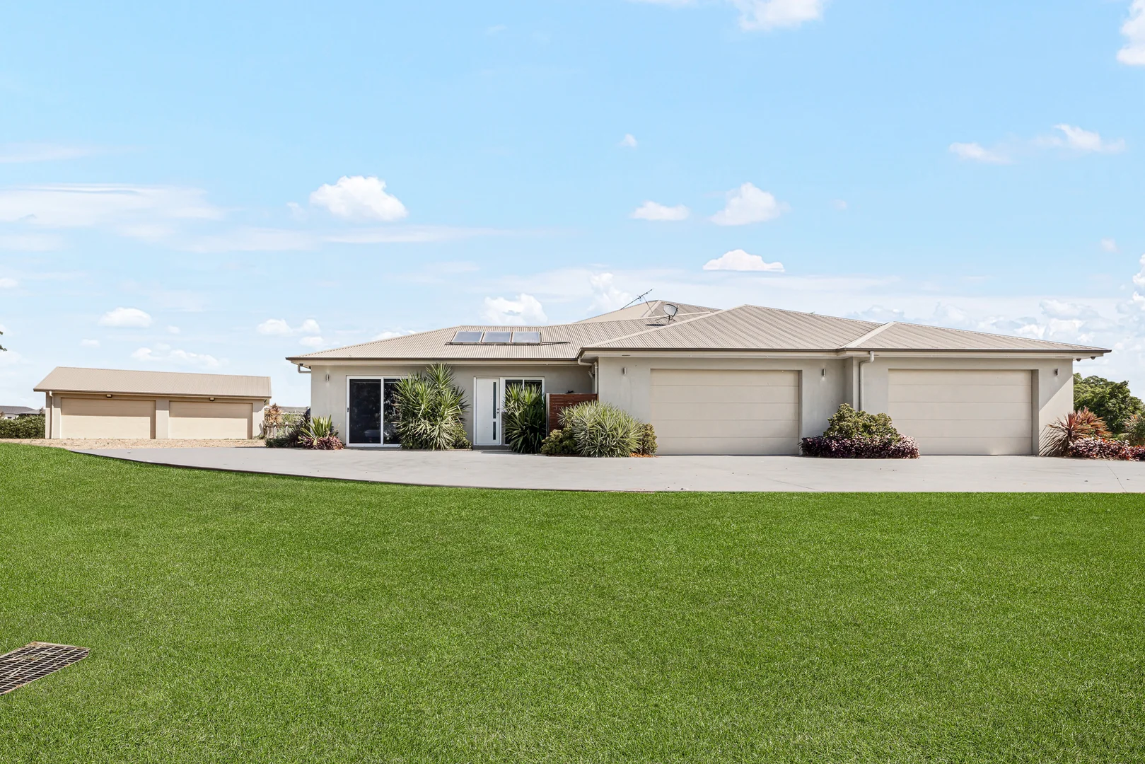 Additional image 28 of 27 Twin Creeks Drive, Luddenham NSW 2745