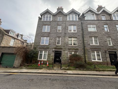 Ground Floor Right, 3 Dee Place, Aberdeen, Aberdeen City AB11