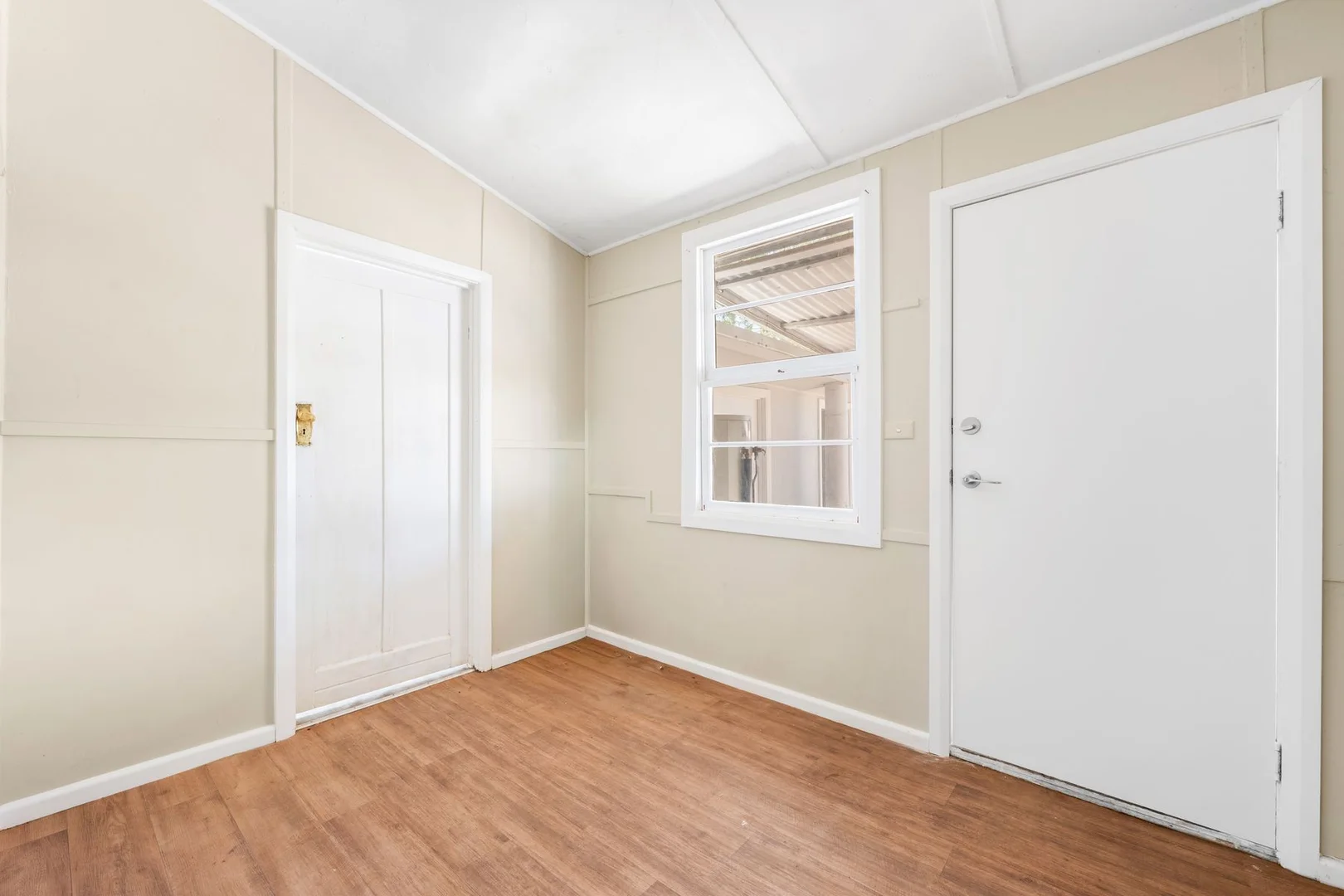 Additional image 9 of 15 Neilpo Street, Dareton NSW 2717