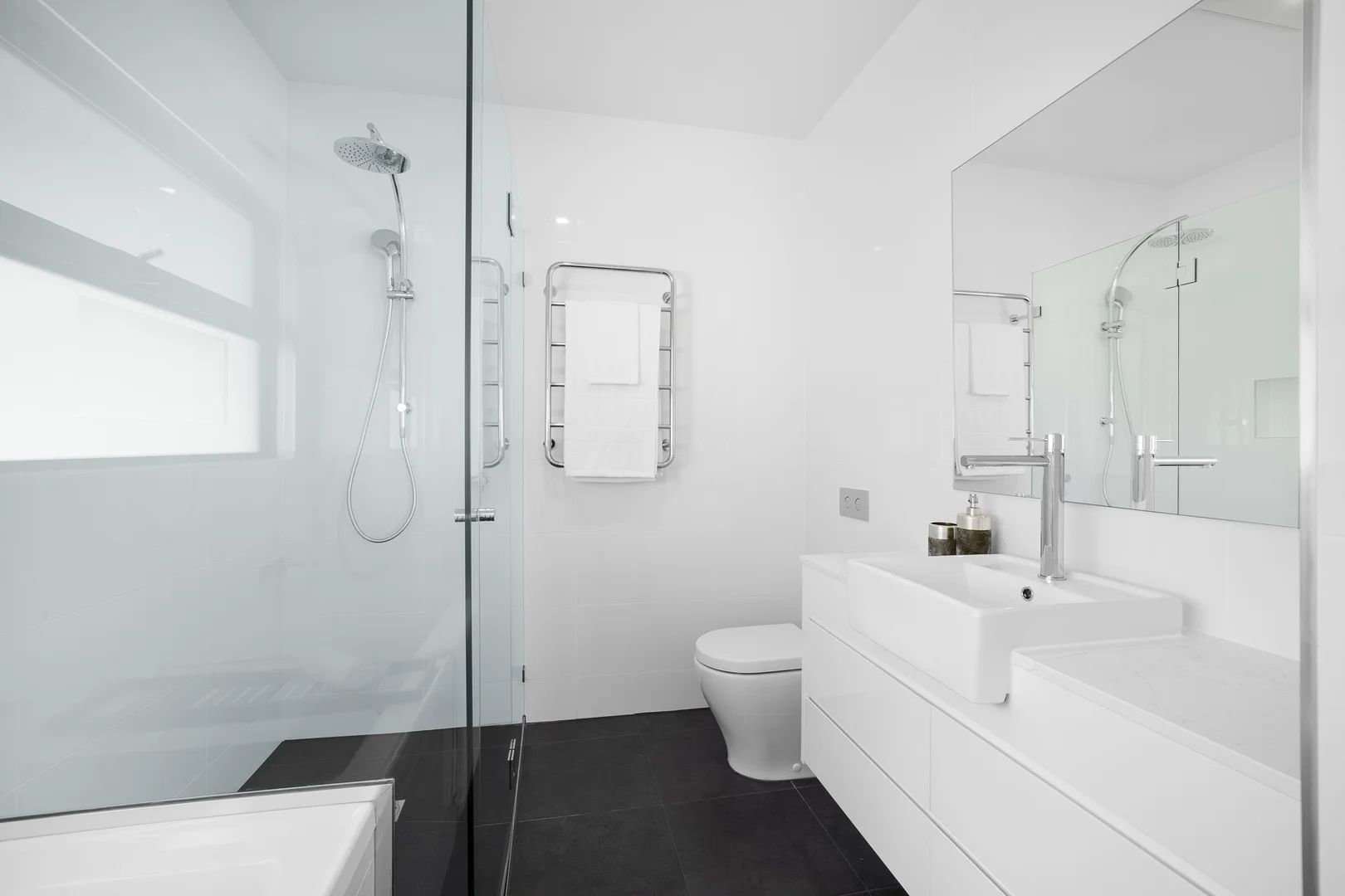 Additional image 15 of 3/8 Aurora Close, Mawson ACT 2607