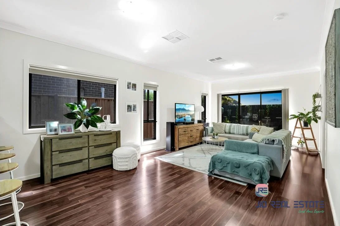 Additional image 14 of 8 Embleton Chase, Weir Views VIC 3338