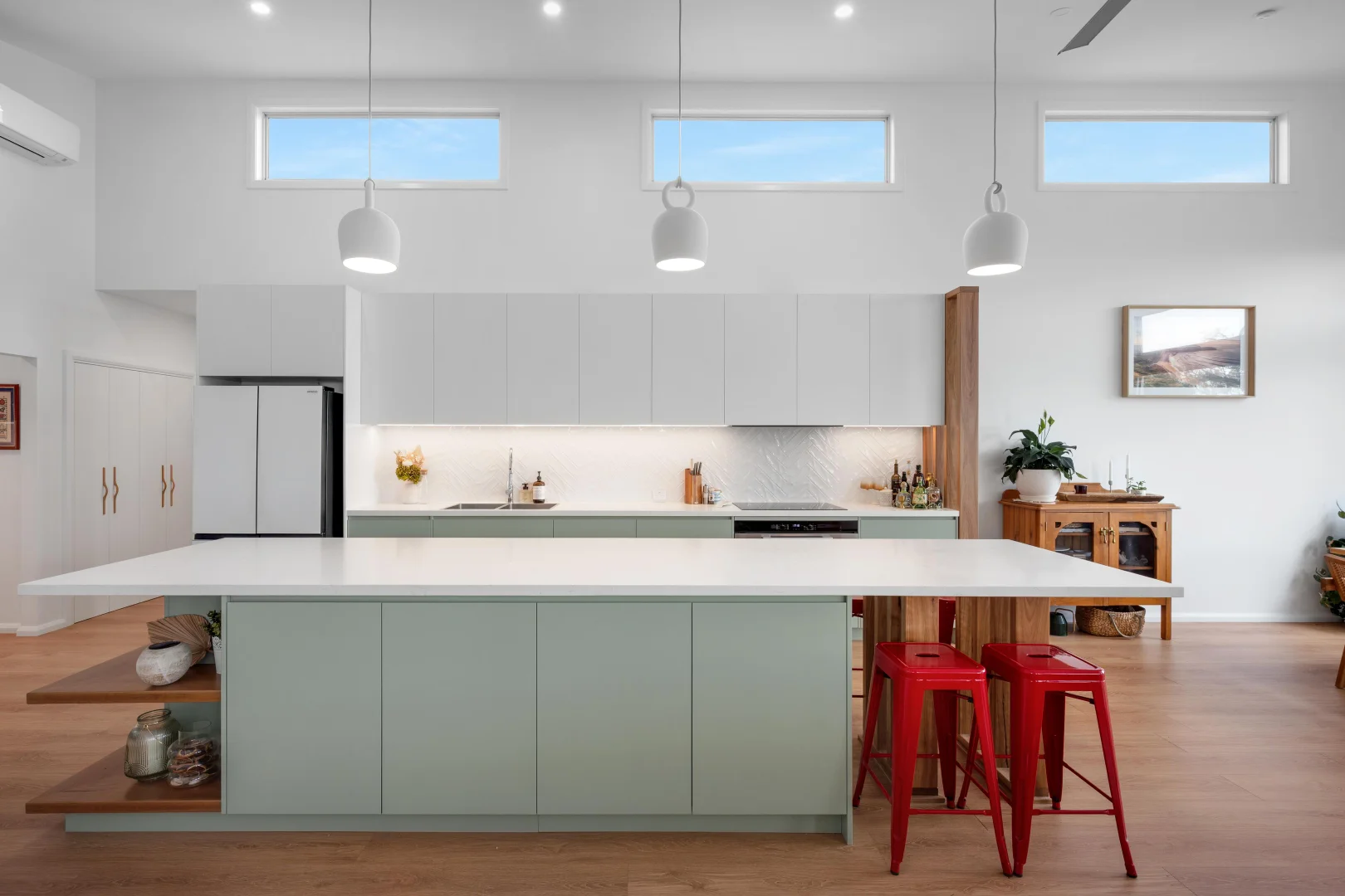 Additional image 6 of 5 Northcliffe Drive, Lake Heights NSW 2502