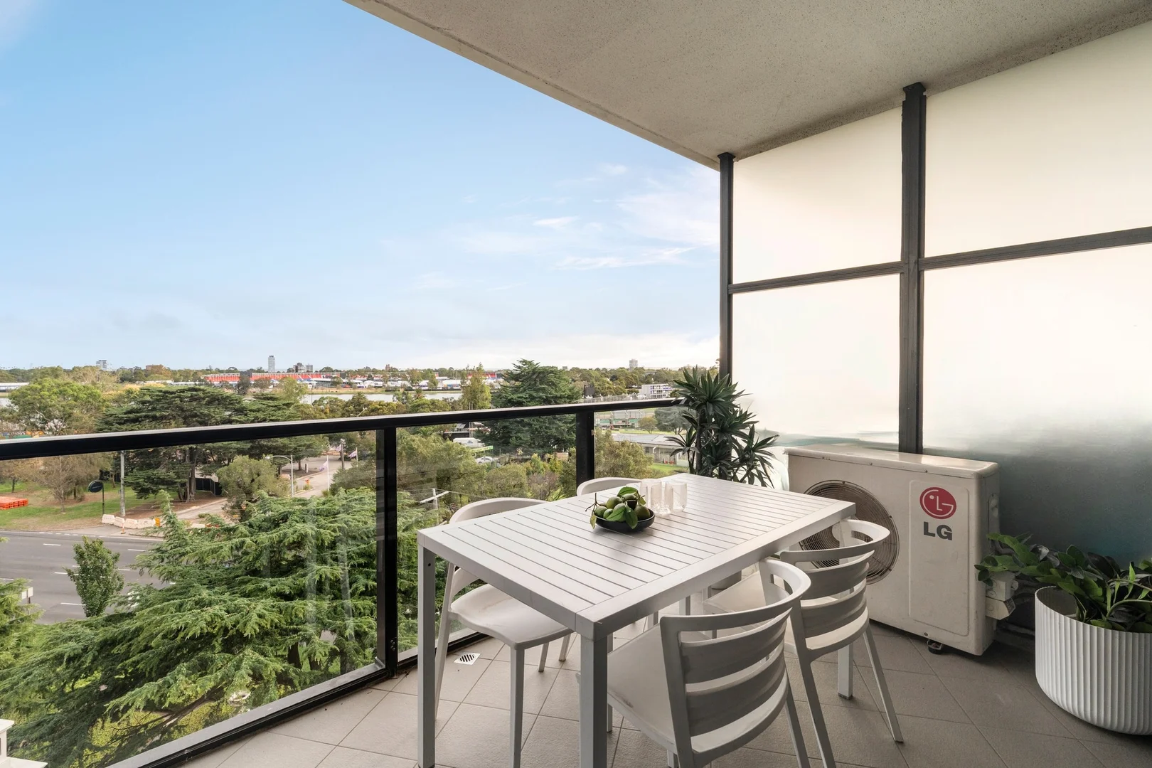 Additional image 6 of 522/55 Queens Road, Melbourne VIC 3004