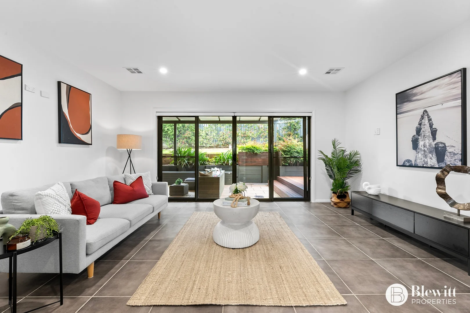 Additional image 15 of 28 Stringybark Drive, Jerrabomberra NSW 2619