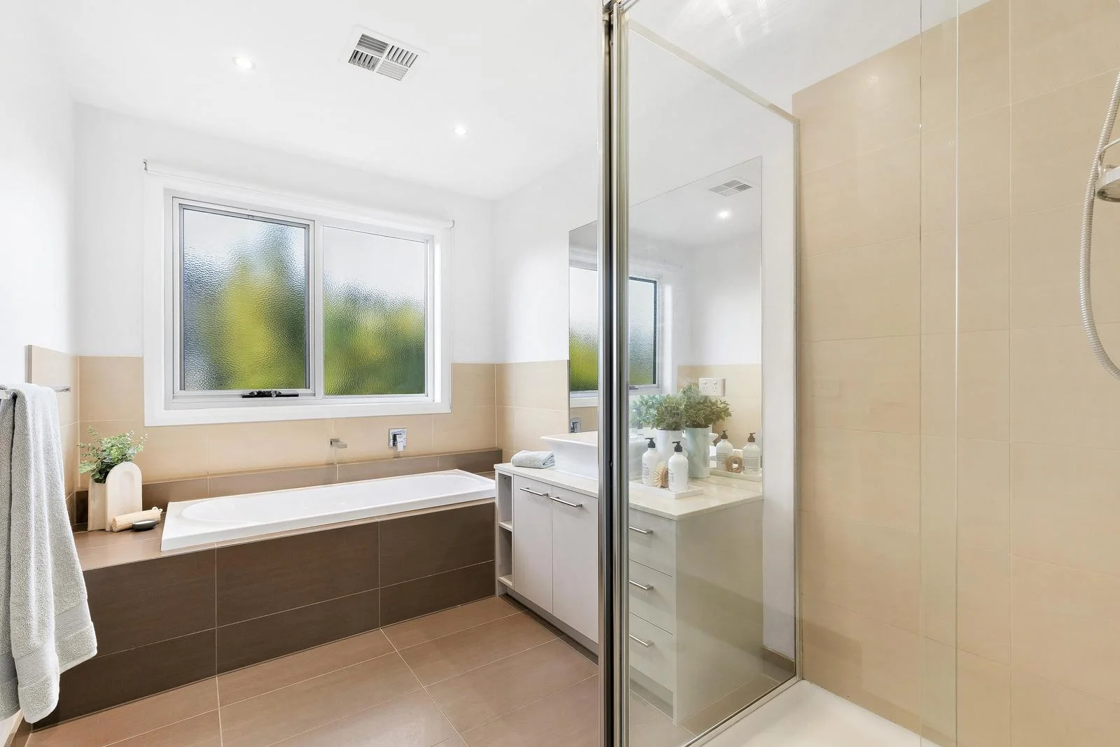 Additional image 13 of 16a Pearl Street, Essendon West VIC 3040