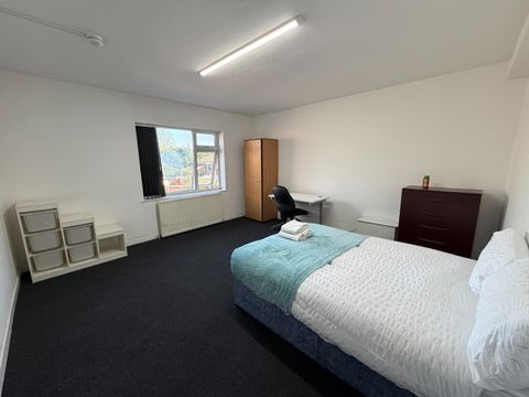 Room 6, Holbrook Lane, Coventry CV6, Room to rent