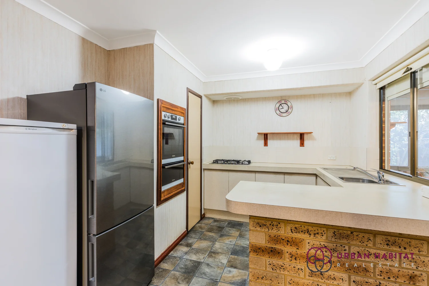 Additional image 3 of 15 Perriam Close, Parmelia WA 6167
