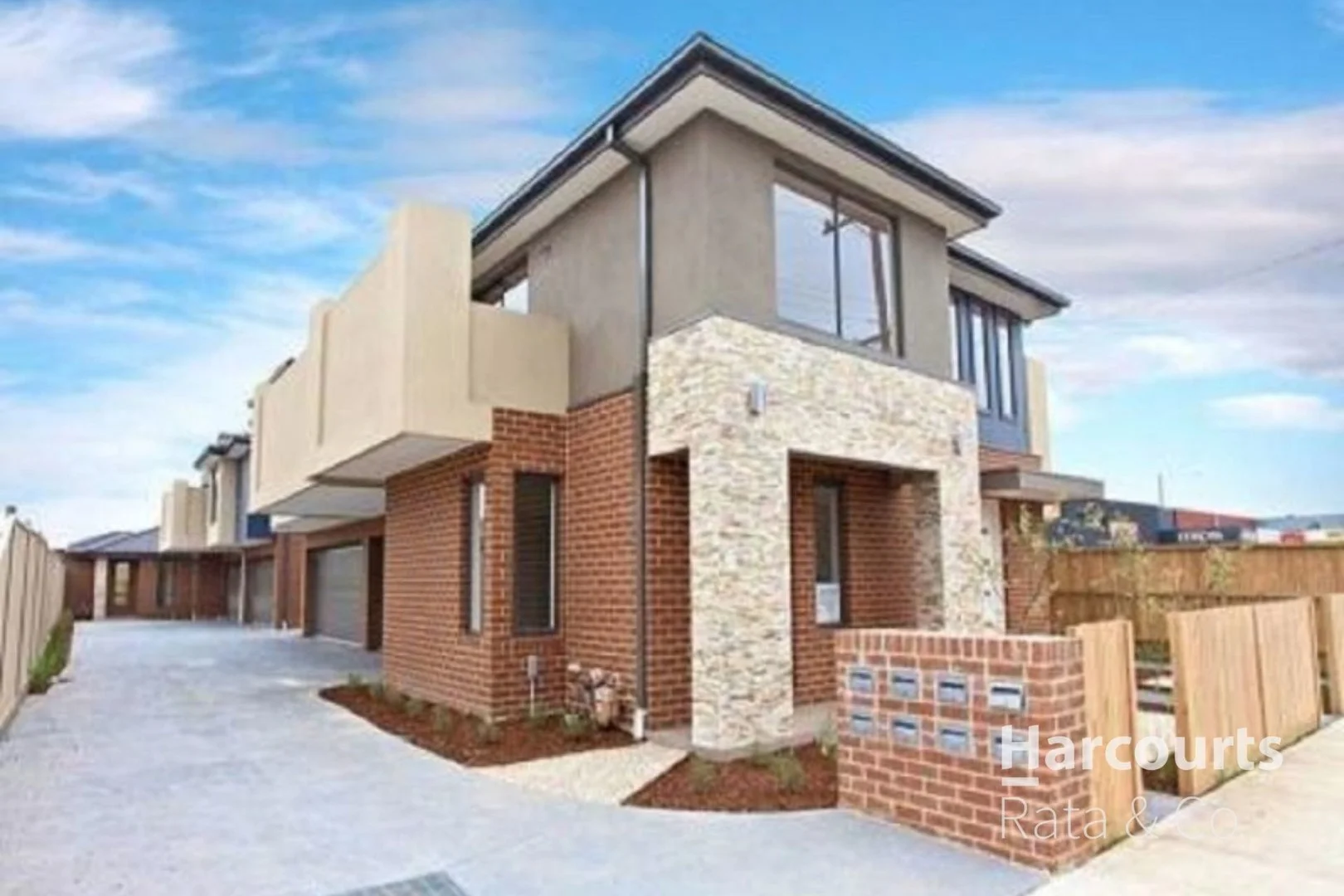 2/6 Central Avenue, Thomastown VIC 3074