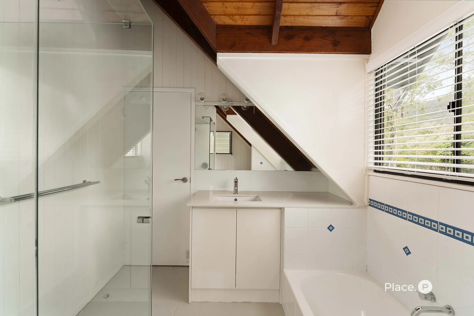 Additional image 10 of 4 Hogan Court, Camp Mountain QLD 4520