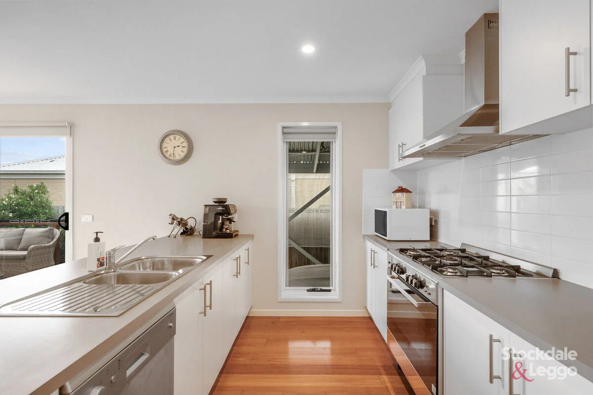 Additional image 2 of 16 Castle Combe Circuit, Cowes VIC 3922