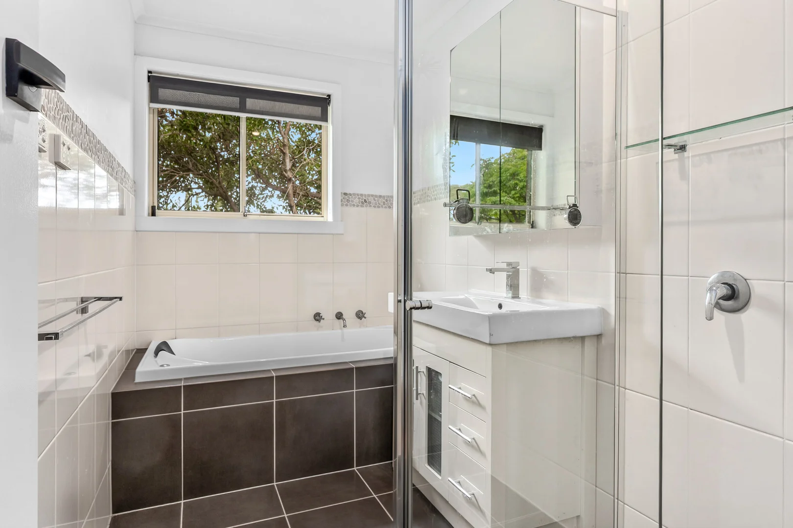 Additional image 6 of 19 North Valley Road, Highton VIC 3216