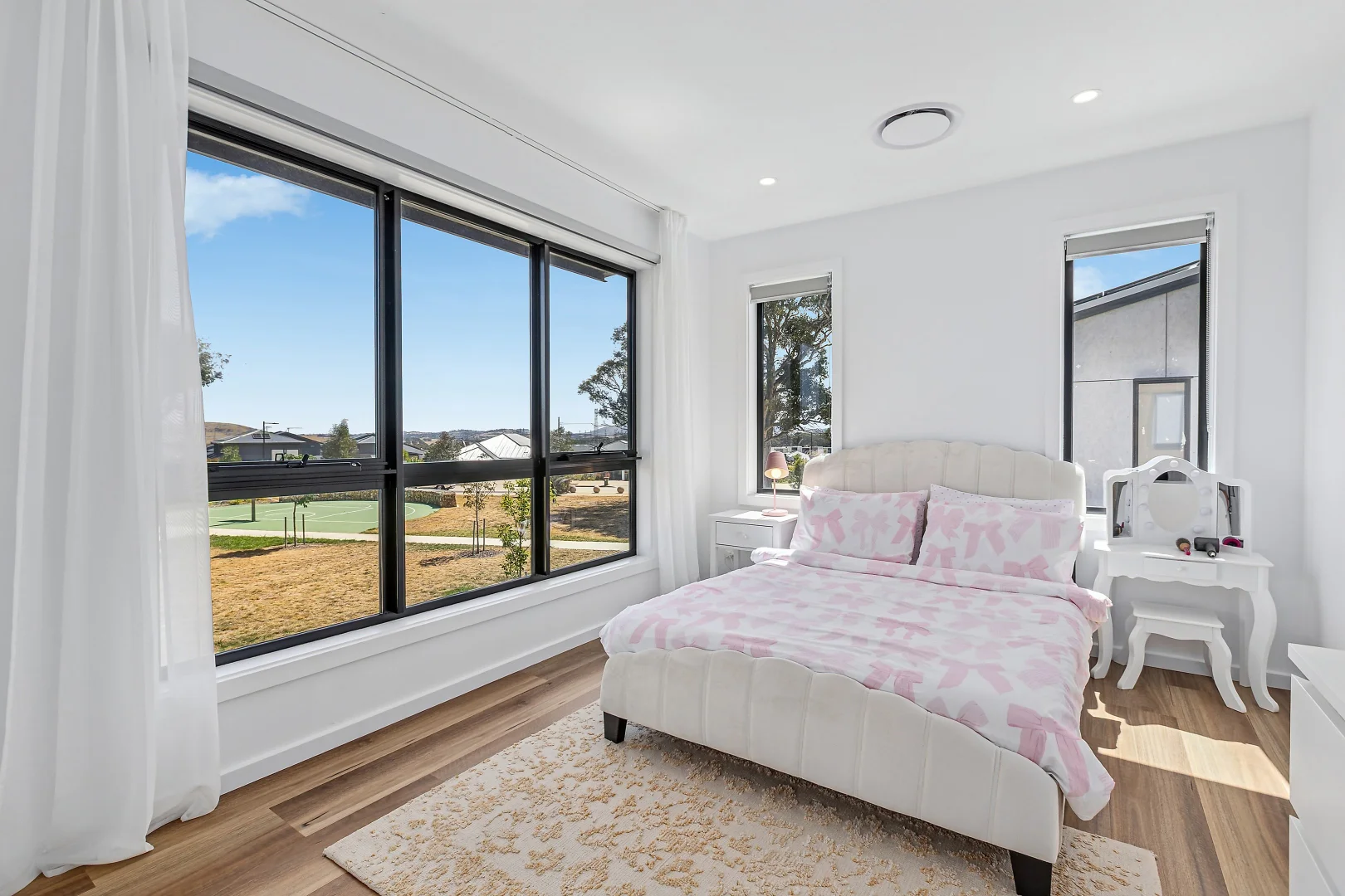 Additional image 11 of 45 Wyn Gilmour Court, Strathnairn ACT 2615