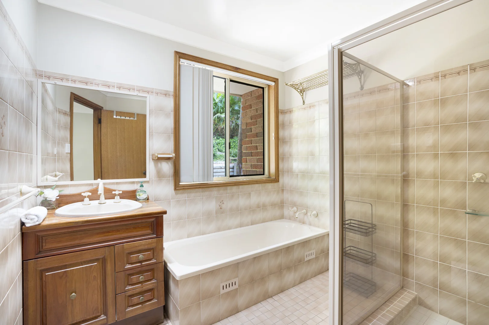 Additional image 16 of 6 Roxburgh Close, Glenning Valley NSW 2261