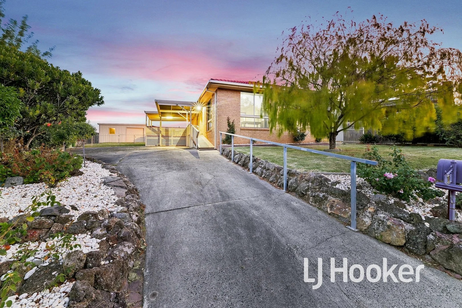 1 Robin Court, Pakenham VIC 3810