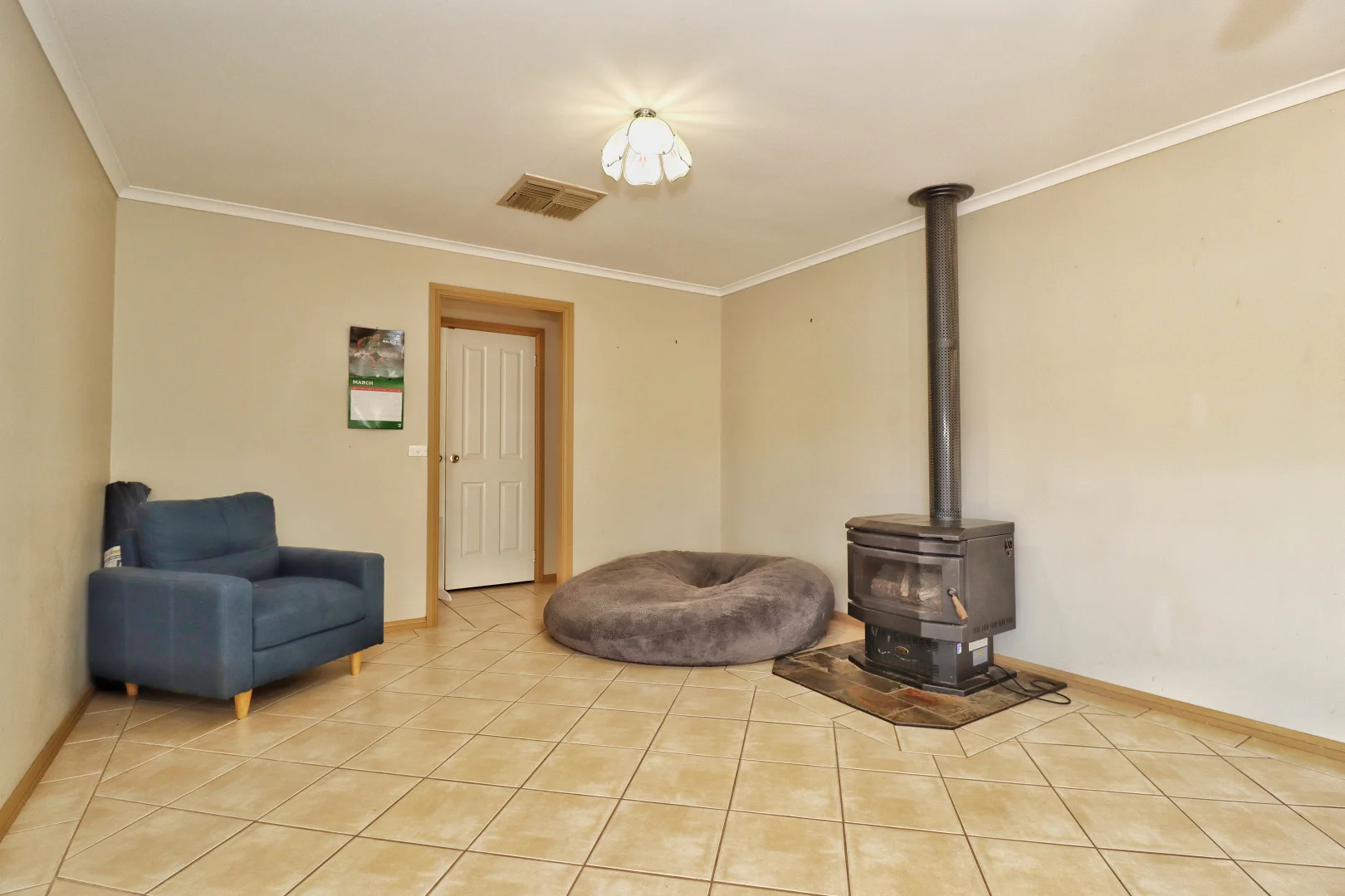 Additional image 2 of 11 Echuca Place, Cowra NSW 2794