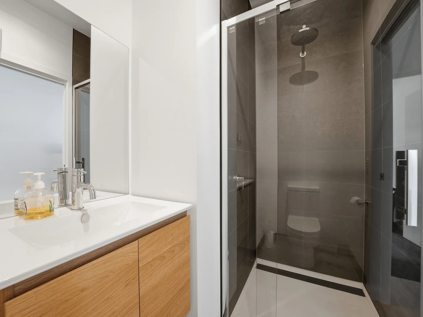 Additional image 8 of 2/16 Regina Street, Glenorchy TAS 7010