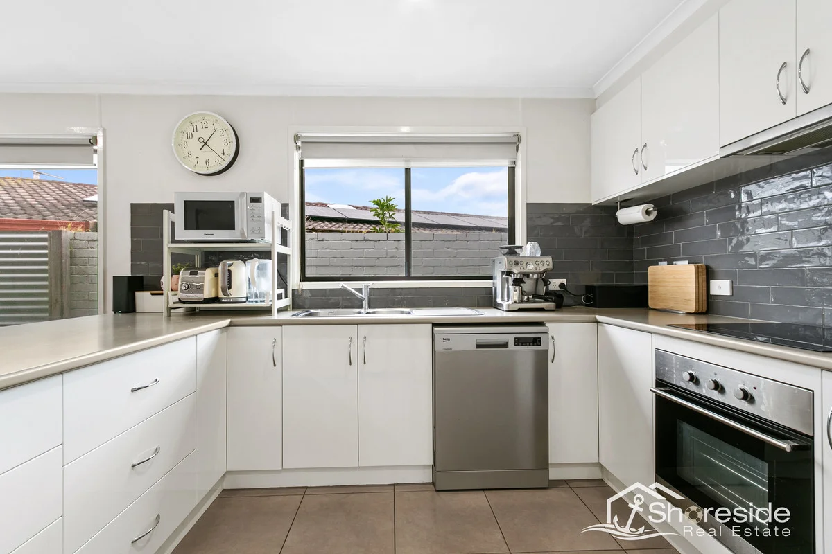 Additional image 7 of 3 Eastern Beach Road, Lakes Entrance VIC 3909