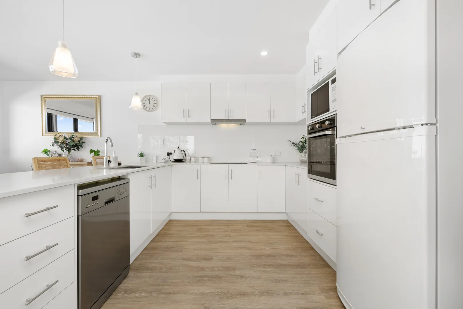 Additional image 2 of 3/128-130 Beach Road, Parkdale VIC 3195