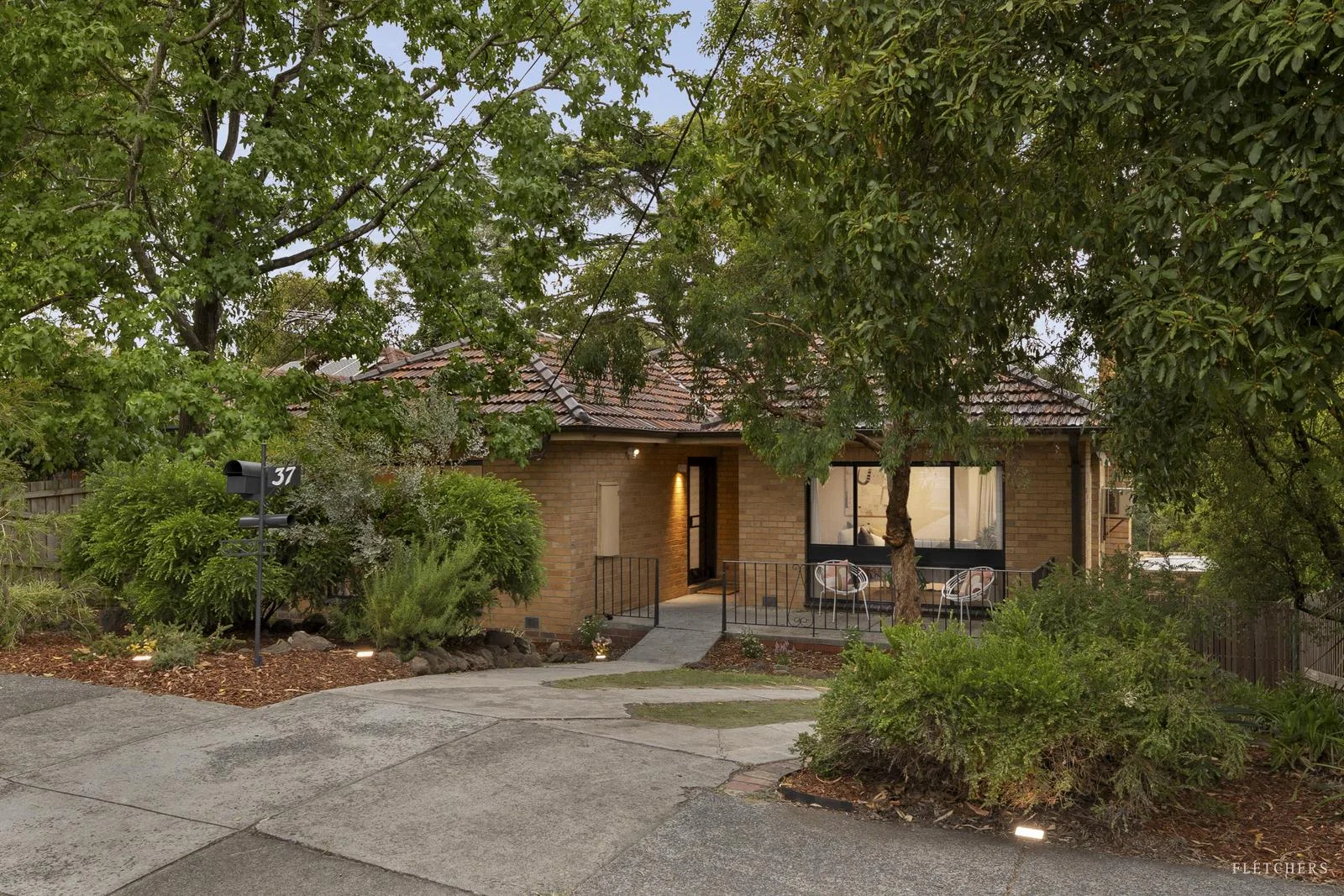 37 Alandale Road, Blackburn VIC 3130