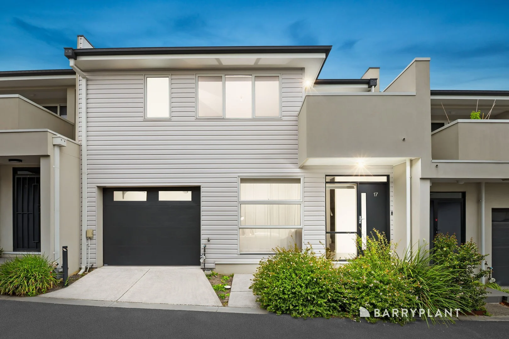 17/3 Old Plenty Road, South Morang VIC 3752