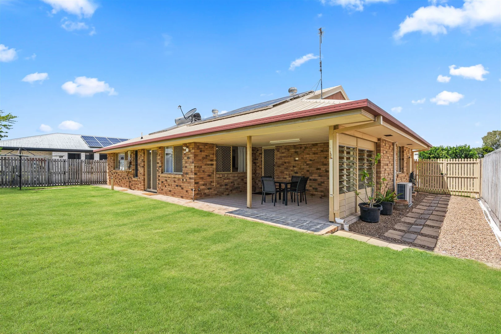 Additional image 24 of 8 Sealink Drive, Point Vernon QLD 4655