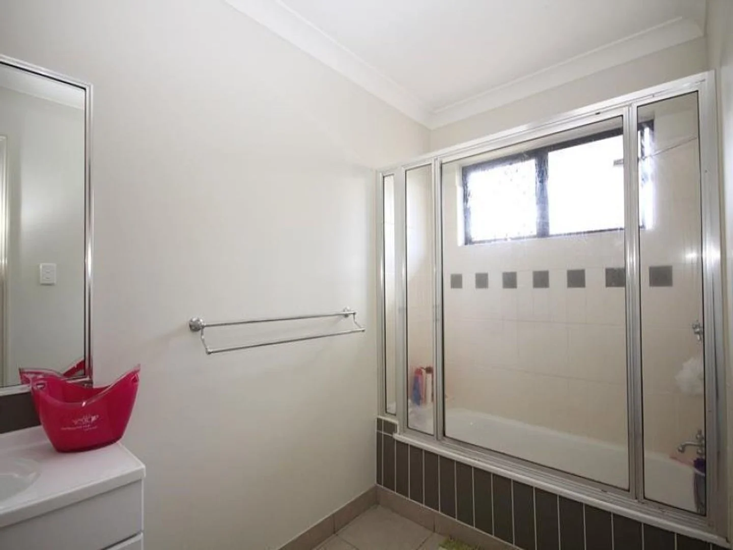 Additional image 4 of 40 Donostia Crescent, Bushland Beach QLD 4818