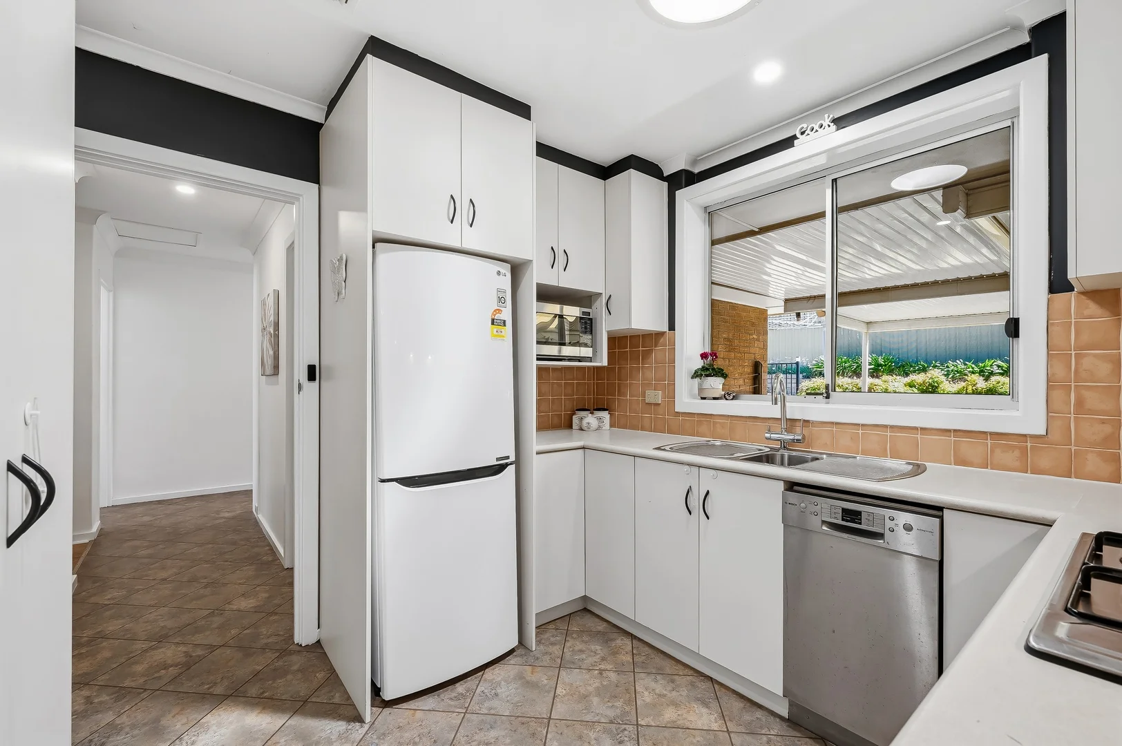 Additional image 7 of 11 Janet Crescent, Morphett Vale SA 5162