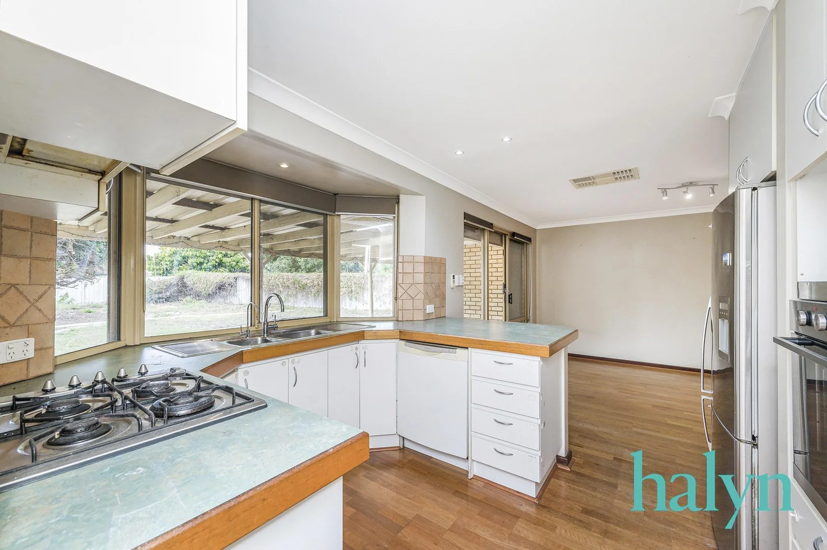 Additional image 8 of 1 Gedling Close, Parkwood WA 6147