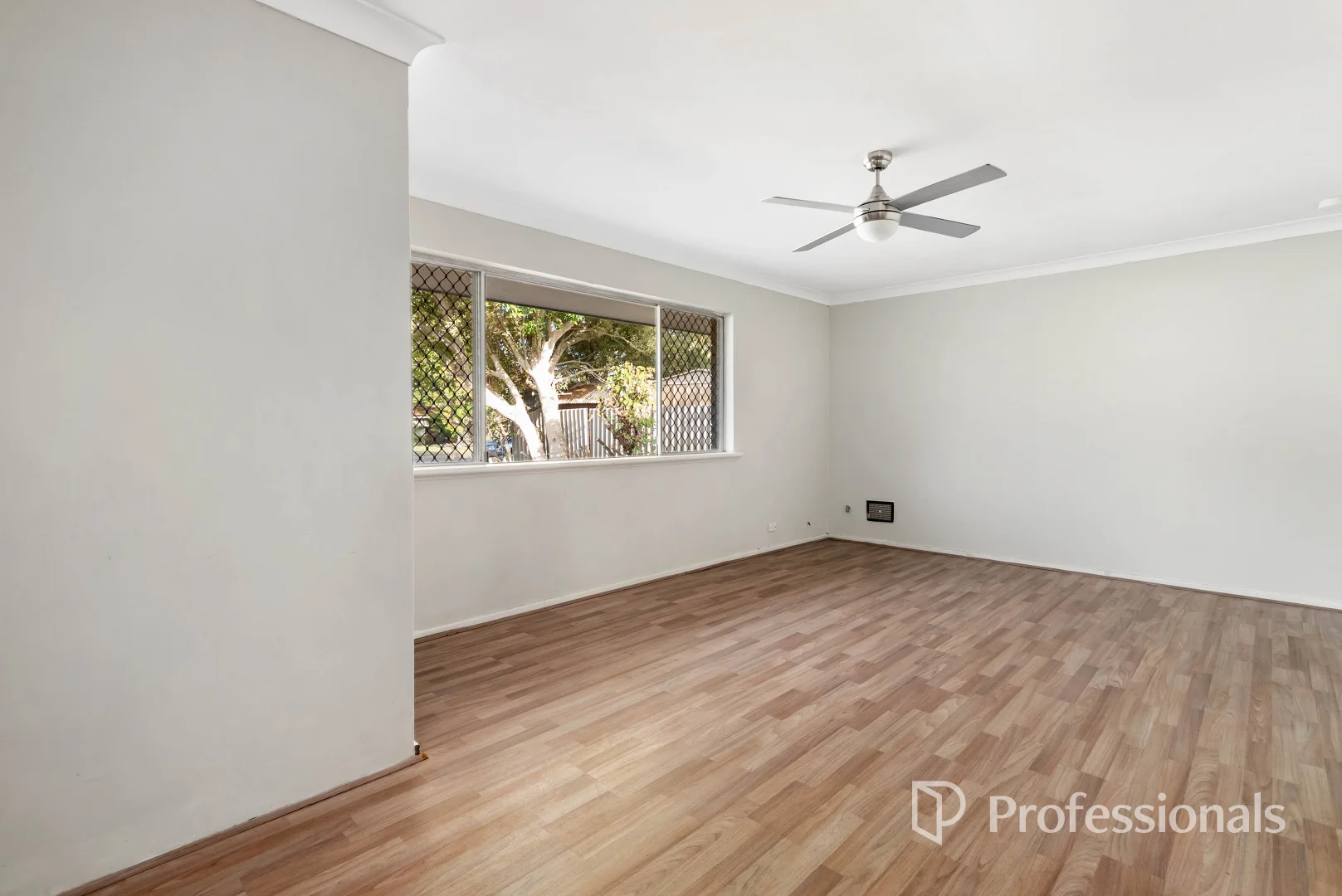 Additional image 4 of 15 Darile Street, Hillman WA 6168