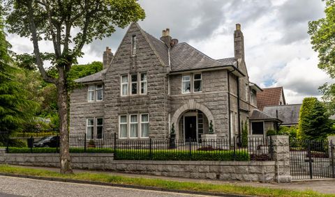 King's Gate, Aberdeen AB15