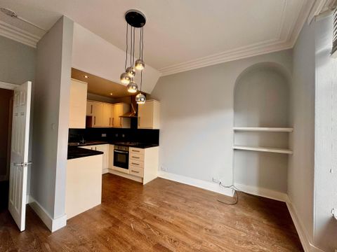52 Walker Road, Aberdeen AB11