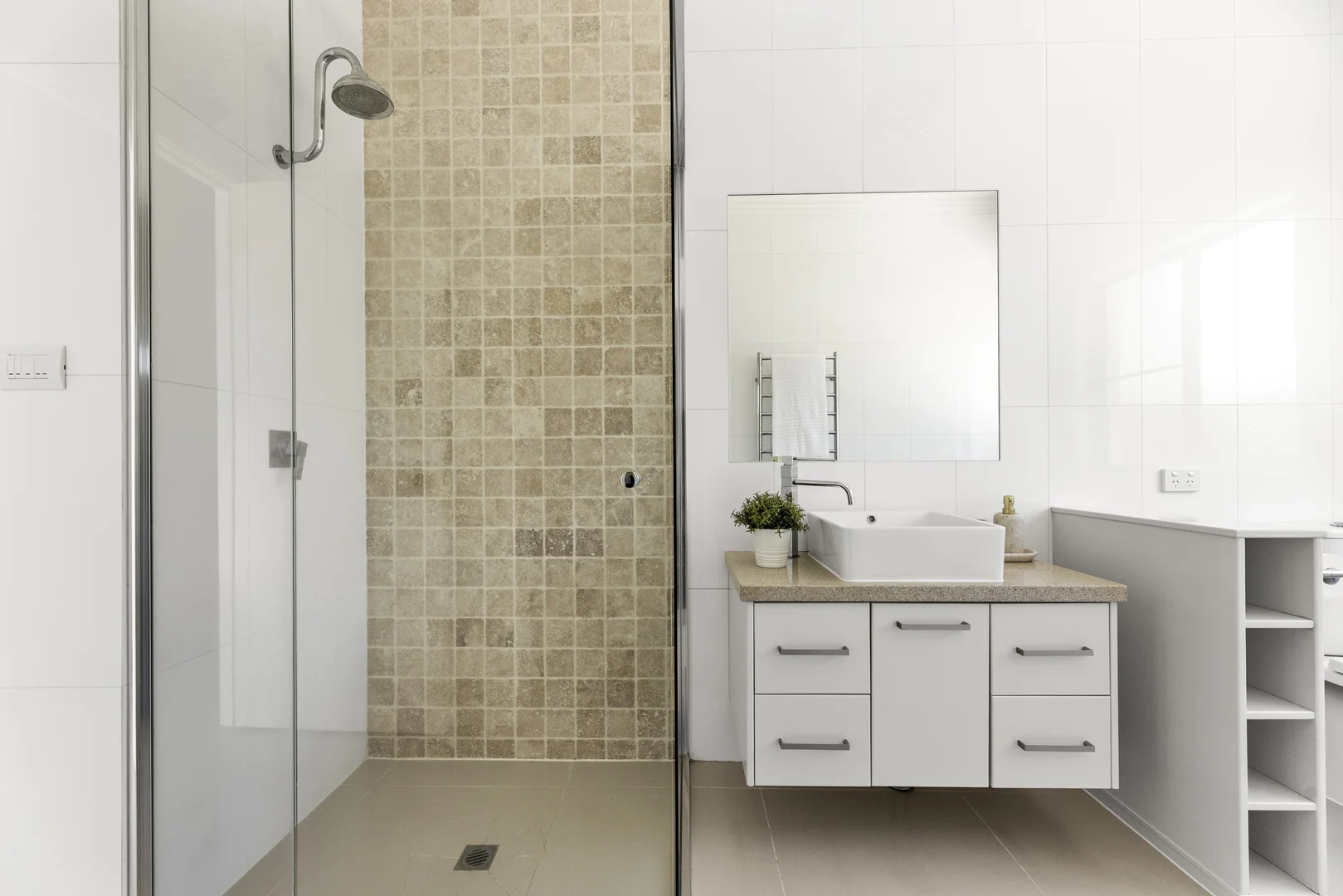 Additional image 24 of 6 Paringa Close, Middle Ridge QLD 4350