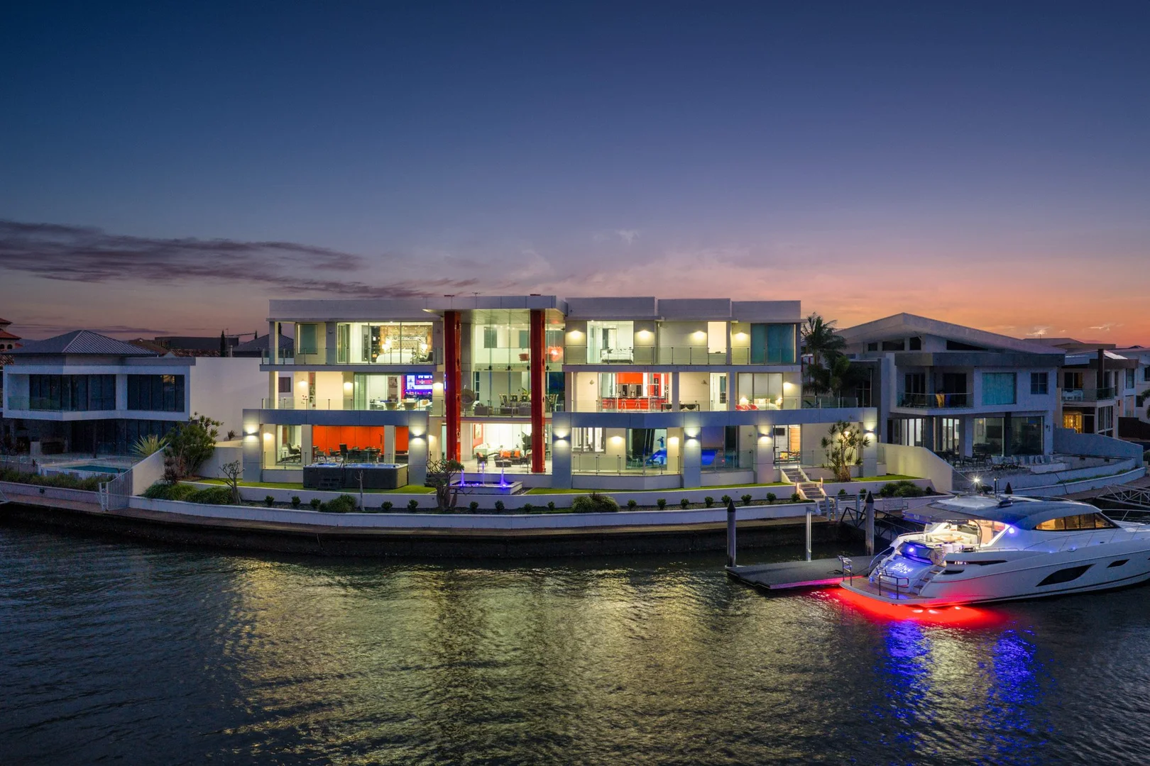 Additional image 3 of 46-48 Royal Albert Crescent, Sovereign Islands QLD 4216