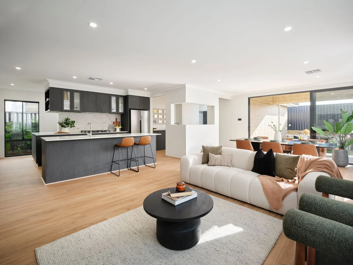 Additional image 2 of 424 Torwood Avenue, Treeby WA 6164