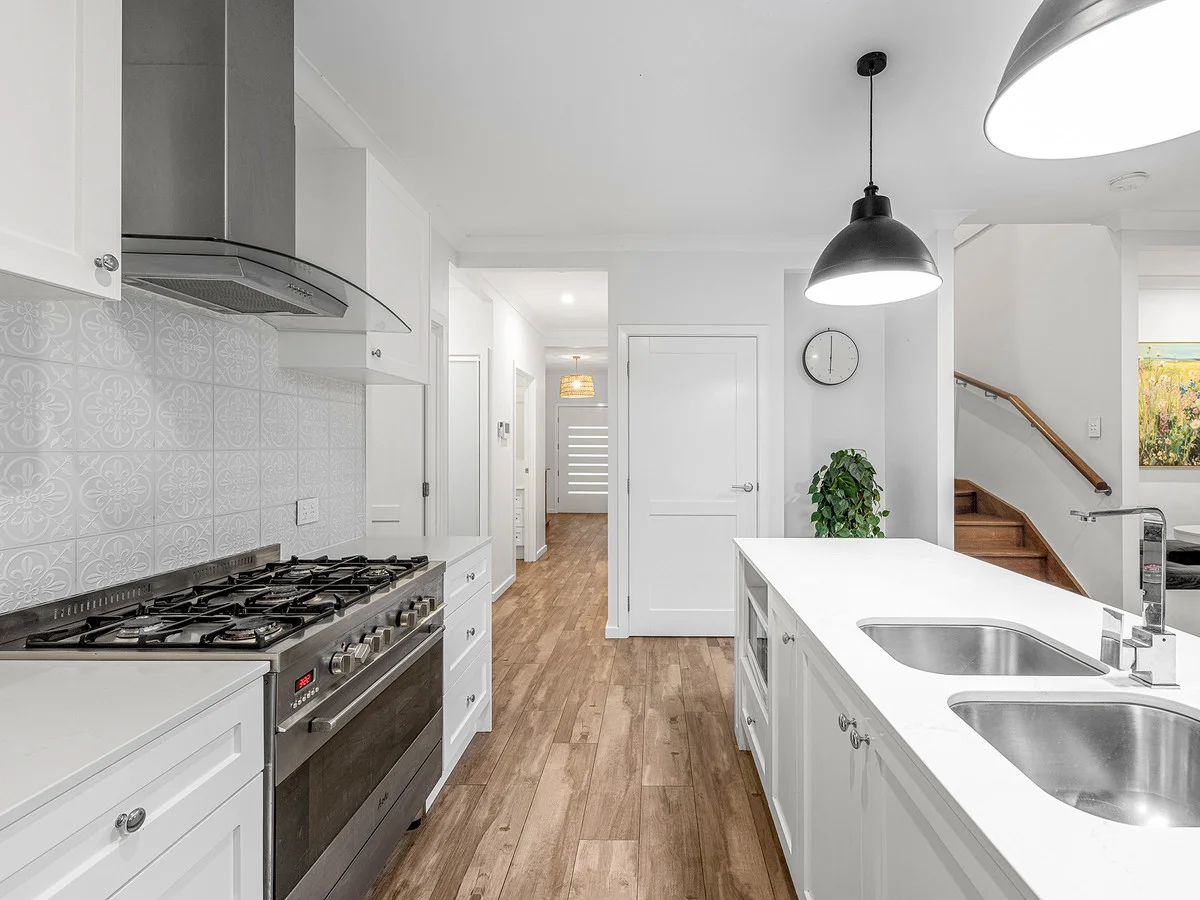 Additional image 7 of 4 La Belle Court, Westlake QLD 4074