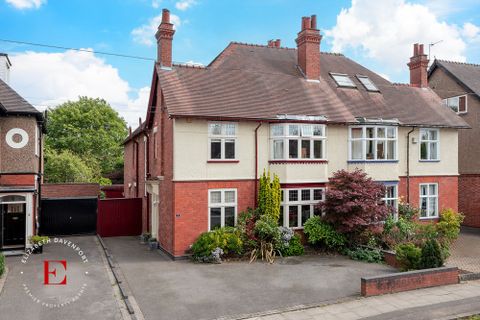 Styvechale Avenue, Earlsdon CV5