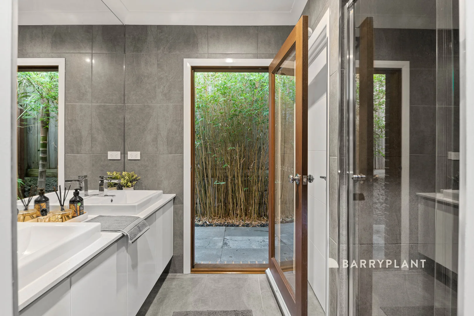 Additional image 12 of 4 Longview Road, Warragul VIC 3820