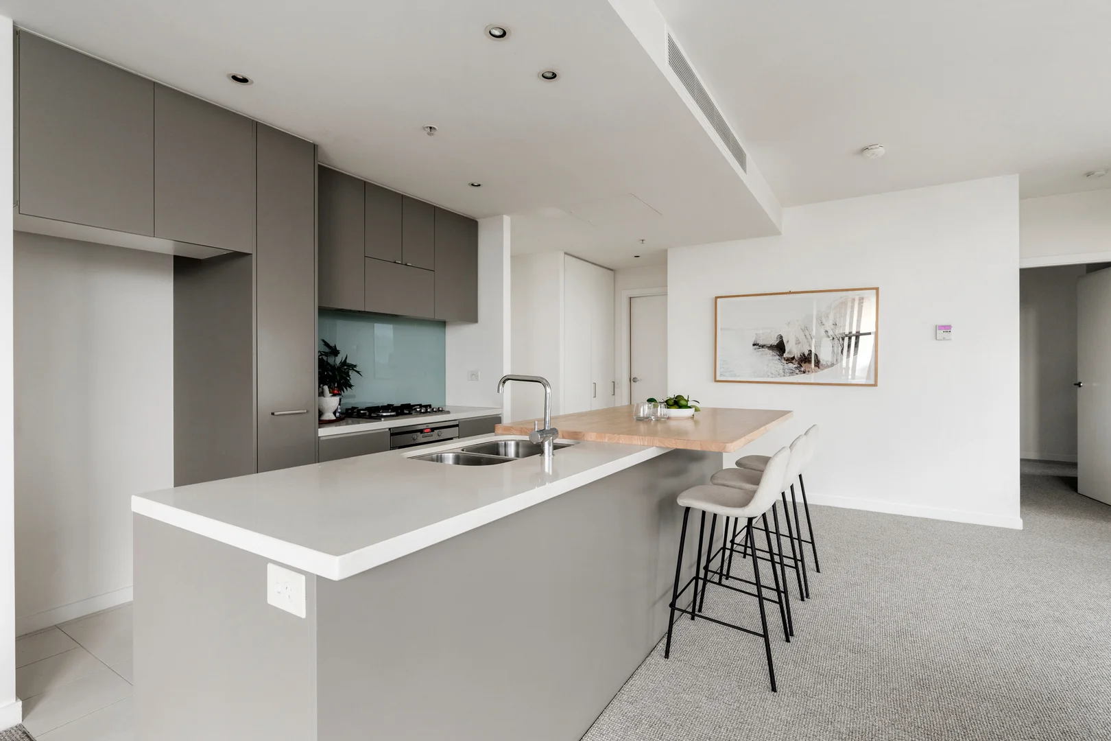 Additional image 3 of 522/55 Queens Road, Melbourne VIC 3004