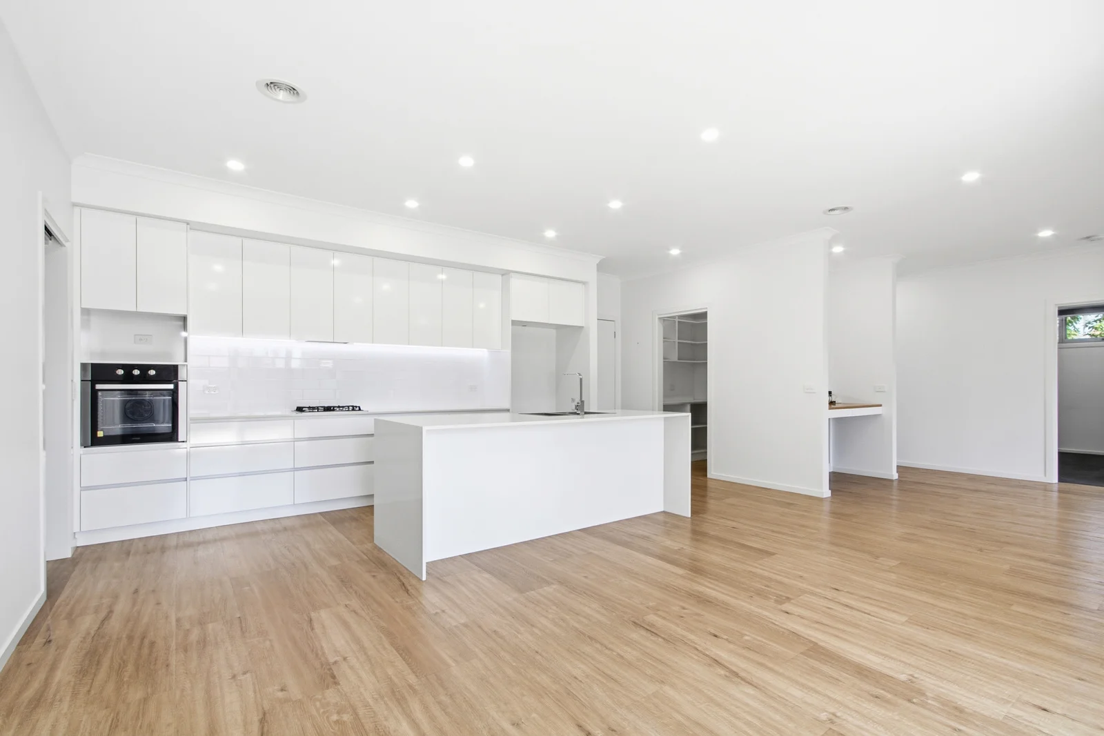 Additional image 2 of 4 Lapwing Lane, Sale VIC 3850