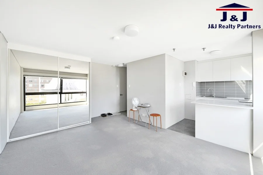 Additional image 13 of 52A/100 Elizabeth Bay Road, Elizabeth Bay NSW 2011