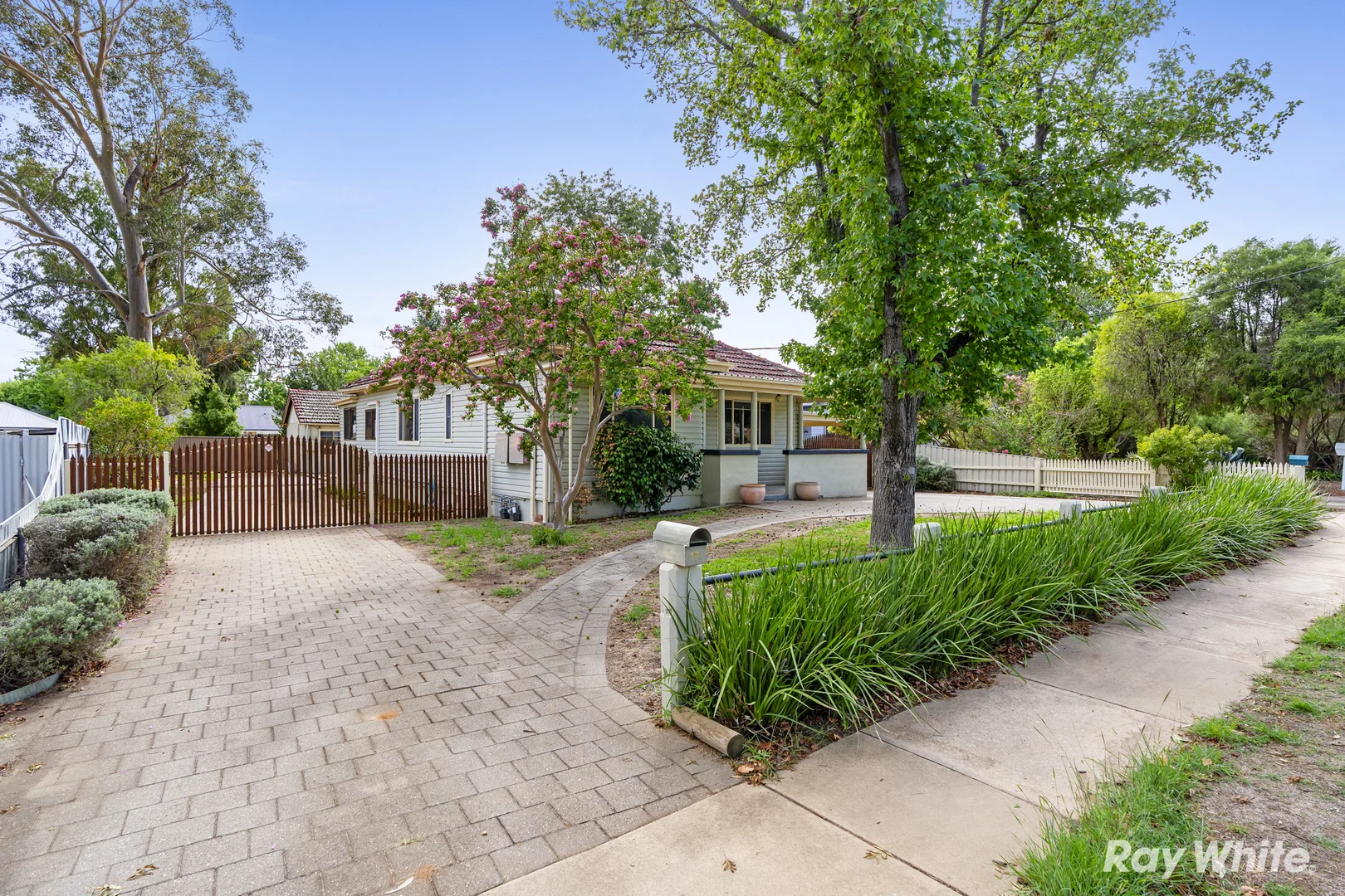 Additional image 21 of 17 Charleville Road, Turvey Park NSW 2650